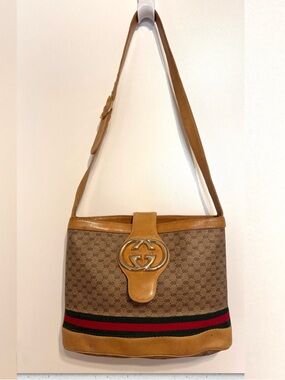 Authentic Vintage Gucci Shoulder Bag with Sherry Stripe and flap closure w/ COA